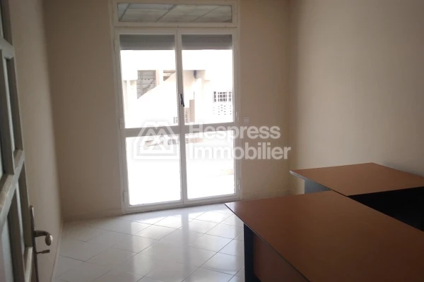 Office for rent, 70m² at Casablanca Abdelmoumen