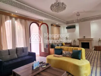Beautiful riad for rent in Ennakhil Palmeraie . 4 large rooms. Furnished.