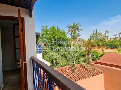 Beautiful riad for rent in Ennakhil Palmeraie . 4 large rooms. Furnished.