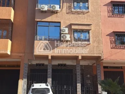 House for sale in Azzouzia . 7 large rooms. Mountain views, central heating