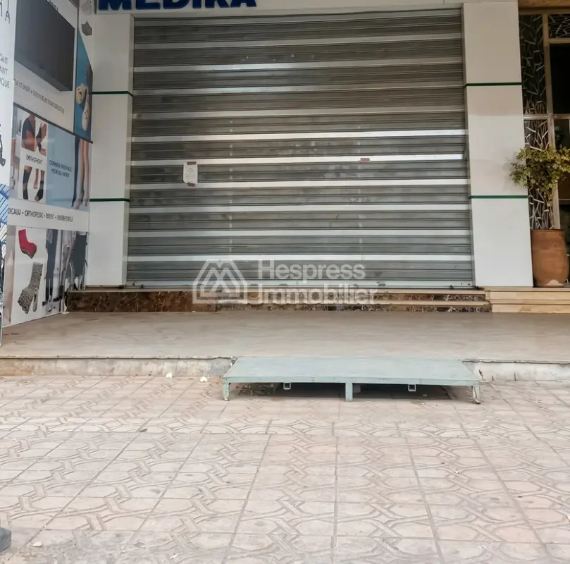 Very nice shop in Guiliz