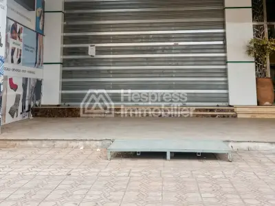 Very nice shop in Guiliz