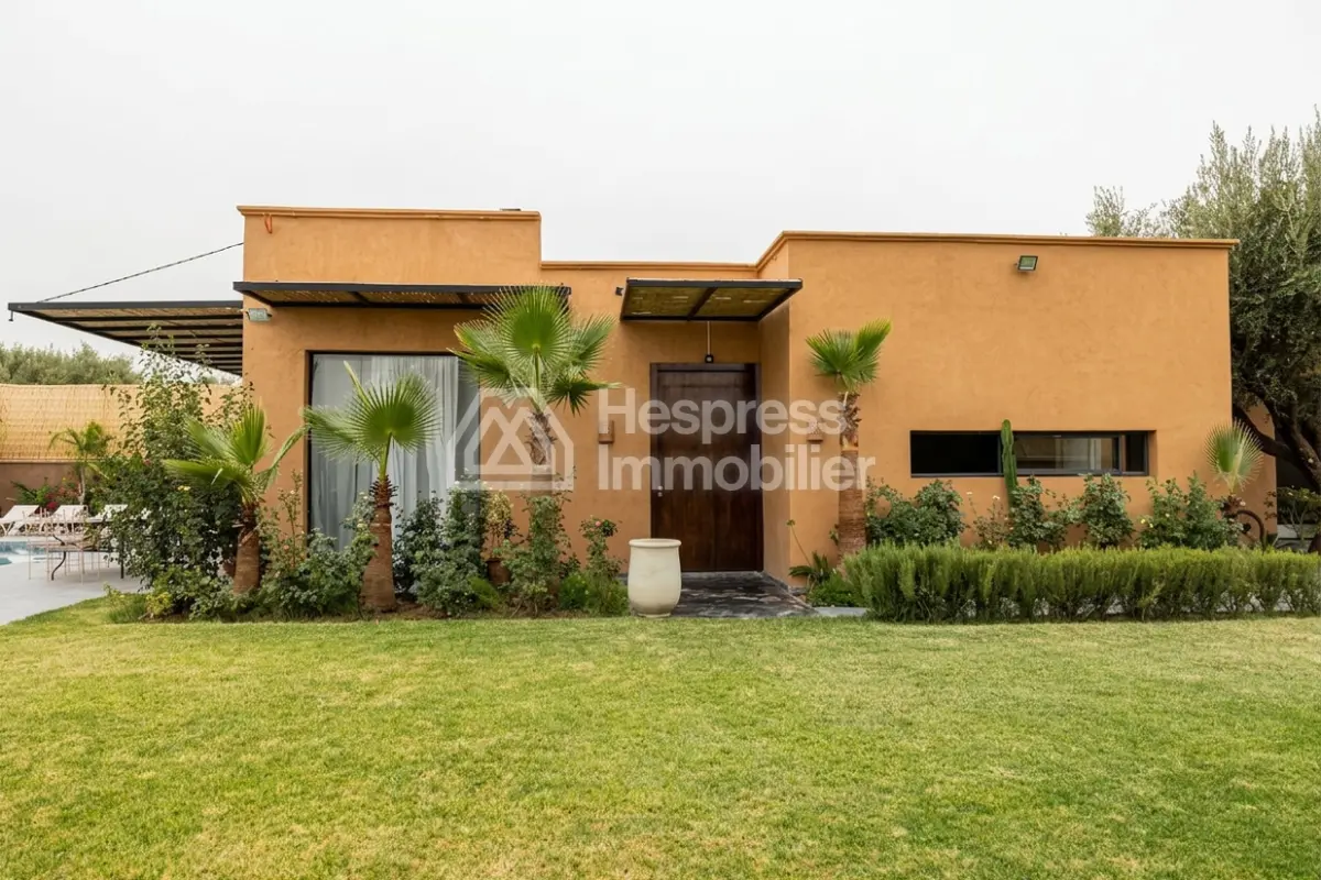 Villa in Marrakech for sale on the Ouarzazate Road