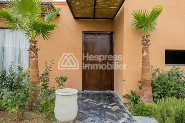 Villa in Marrakech for sale on the Ouarzazate Road