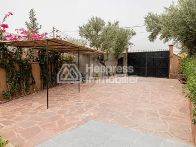 Villa in Marrakech for sale on the Ouarzazate Road