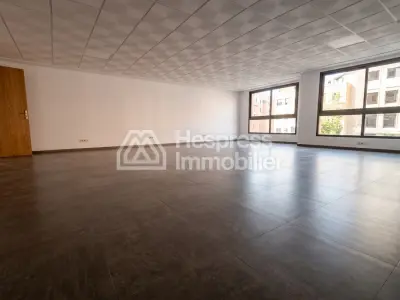 Bureau à louer à guéliz 75m2