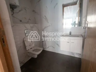 Bureau à louer à guéliz 75m2