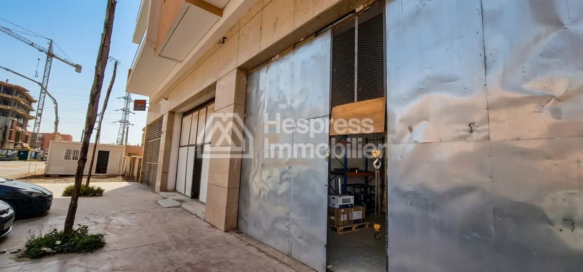 Rent the ideal premises at Gueliz . Area 242 m²