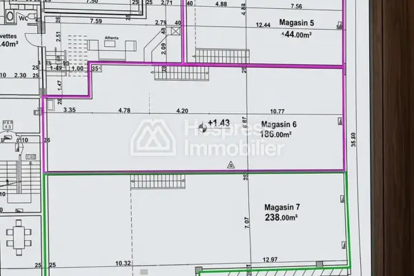 Louez le local idéal à Guéliz. Superficie 242 m²