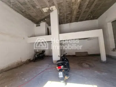 Store Very well located avandre