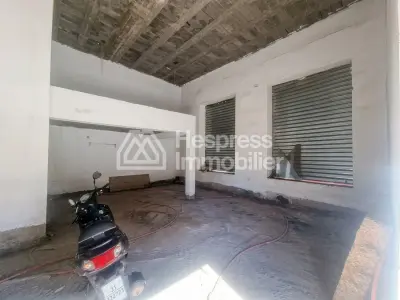 Store Very well located avandre