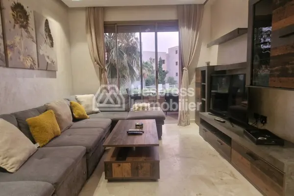 Très belle appartement à pristigia à louer