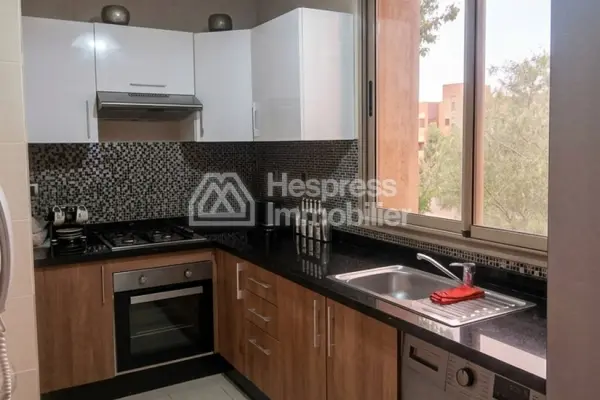 Très belle appartement à pristigia à louer