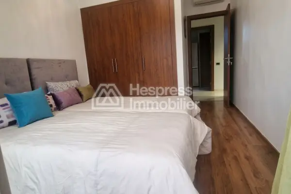 Très belle appartement à pristigia à louer