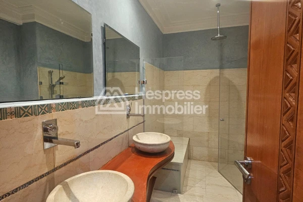 Spacious unfurnished apartment for rent on the road to Casablanca
