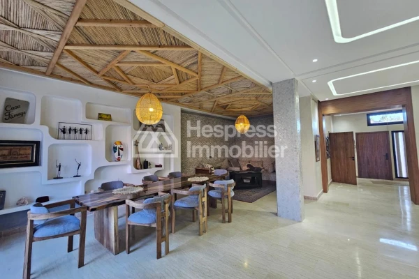 Beautiful villa for rent in Amelkis – 500 m²