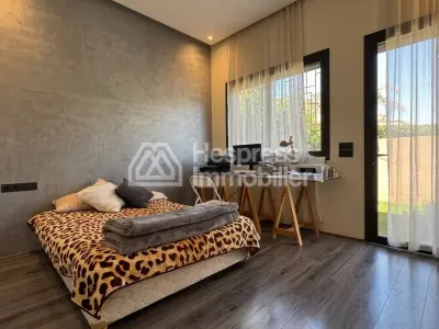 Villa moderne de 350 m2 avec piscine Targa Marrakech