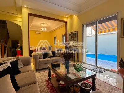 Maison de standing avec piscine et suite parentale – Targa