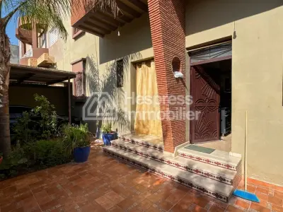 Maison de standing avec piscine et suite parentale – Targa
