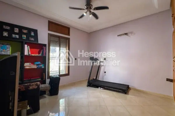 Luxury house with pool and master suite – Targa