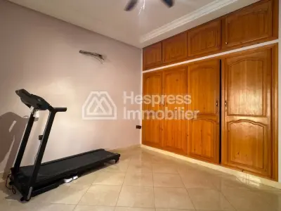 Maison de standing avec piscine et suite parentale – Targa