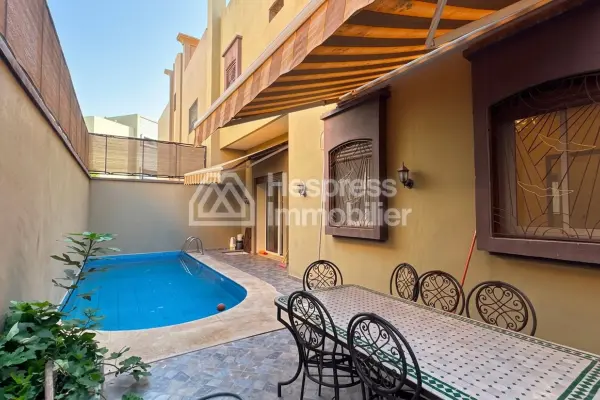 Luxury house with pool and master suite – Targa