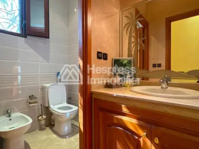 Maison de standing avec piscine et suite parentale – Targa