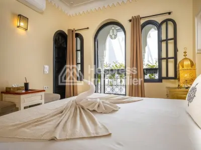 رياض مع سند ملكية وتصريح دار ضيافة – قصبة