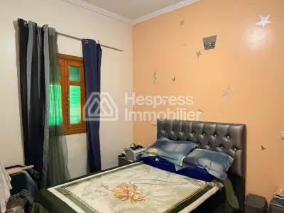 Apartment to renovate with terrace and Atlas views