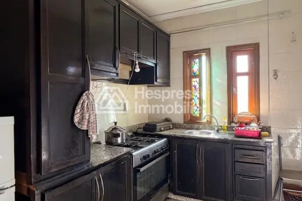 Apartment to renovate with terrace and Atlas views