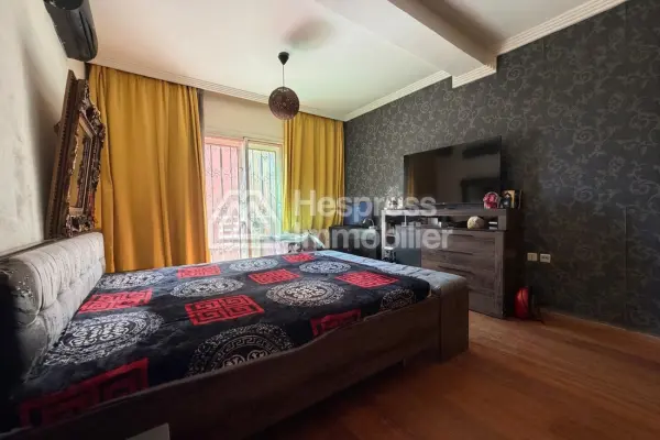 Appartement 3 chambres avec roof top privatif titré