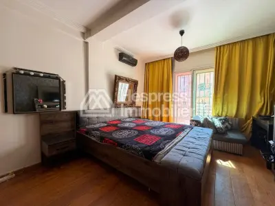 Appartement 3 chambres avec roof top privatif titré