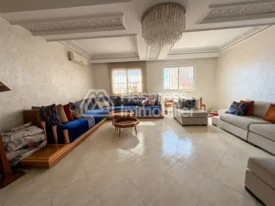 Appartement 3 chambres avec roof top privatif titré