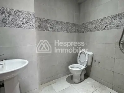 À vendre – Appartement 2 chambres entièrement refait à neuf