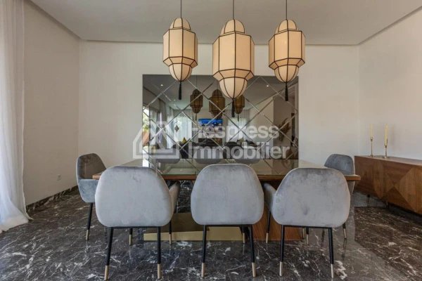 Superb villa for rent with swimming pool and large garden