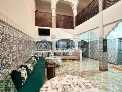 Riad of 214 m² to renovate in Bab El Khemis with rooftop view of the medina