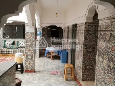 Riad of 214 m² to renovate in Bab El Khemis with rooftop view of the medina