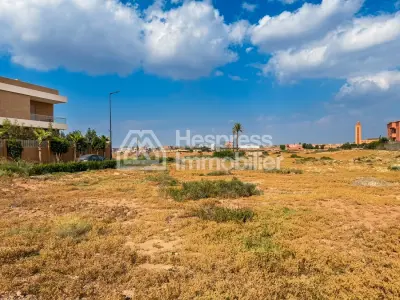 Terrain 2300 m² titré à Targa – Constructible villa