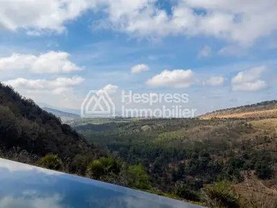 Exceptional estate of 5.8 hectares – Villa of 1500 m² – 360° view