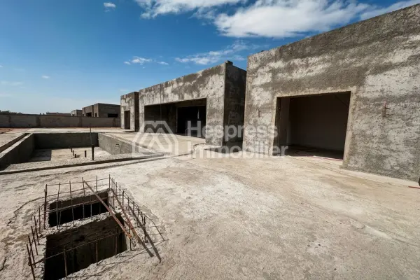 Exceptional new villa with 5 suites and 8 rooms