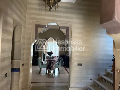 Superb villa for rent in Targa