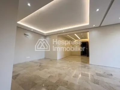 Luxury apartment in Gueliz with terrace