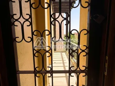 فيلا مميزة. مناسبة للسكن أو الاستثمار.