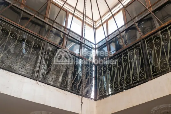 Riad titré à vendre – Quartier Riad Laarous