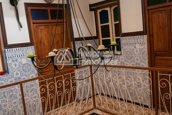 Riad titré à vendre – Quartier Riad Laarous