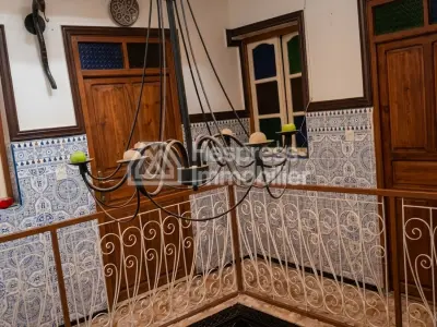 Riad titré à vendre – Quartier Riad Laarous