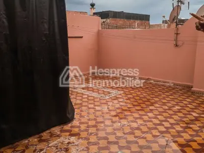 Riad titré à vendre – Quartier Riad Laarous
