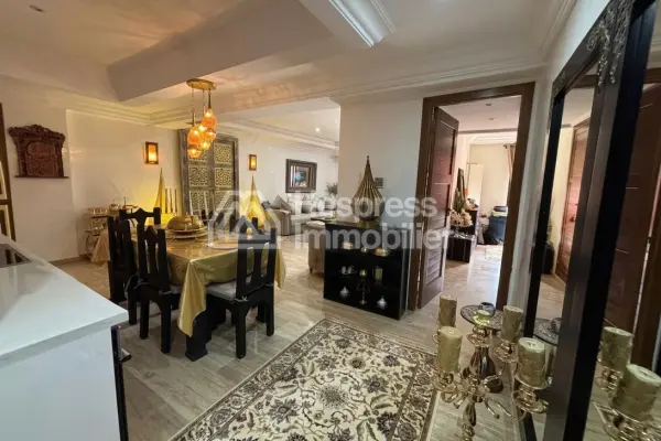 Riad-style apartment, 85 m², near Gueliz