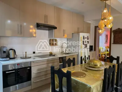 Riad-style apartment, 85 m², near Gueliz