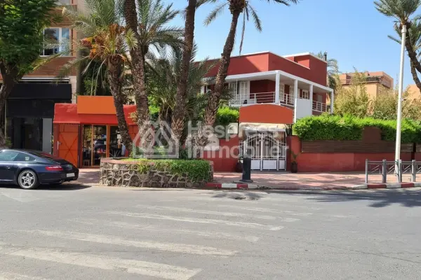 فيلا للبيع في قلب جليز – مراكش